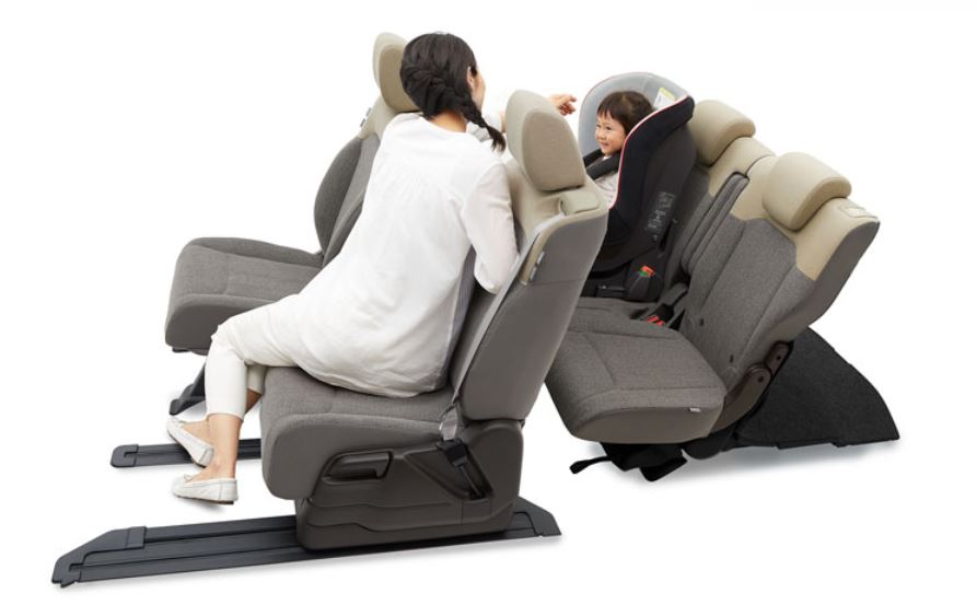 新車販売4年連続日本一 軽販売6年連続NO.1のN-BOXに潜む死角とは?