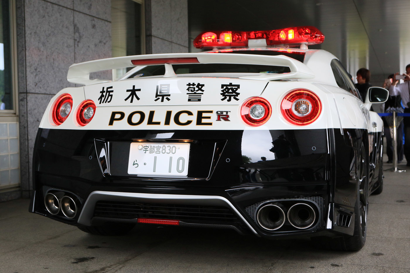 R35gt Rパトカー スーパーパトカー大好き栃木県警 に出陣 最強の白黒 自動車情報誌 ベストカー