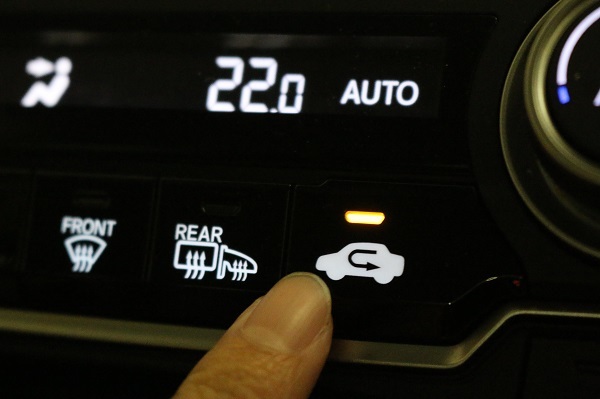 車のオートエアコン その効能と上手なカーエアコンの使い方 自動車情報誌 ベストカー