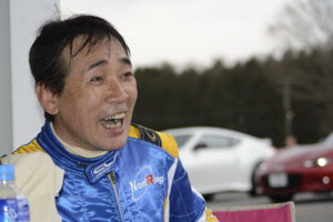  レーシングドライバーとしてだけでなくテストドライバーとしても大変高い評価を受けている<br>鈴木利男氏 