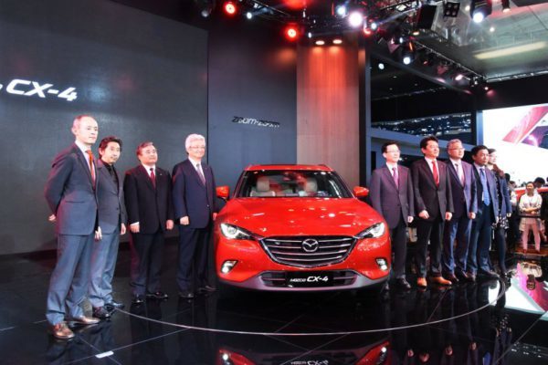 中国市場に力を入れる日本の自動車メーカー。2016年4月の北京モーターショーではマツダが新型クロスオーバーSUV「CX-4」を世界初公開している