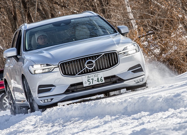 日本の凍結路は世界一過酷 欧州スタッドレスタイヤの実力はいかに クルマの達人になる 自動車情報誌 ベストカー