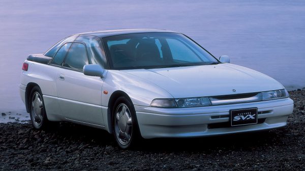 アルシオーネSVX、1991年発売、新車時価格333万3000円（バージョンE）