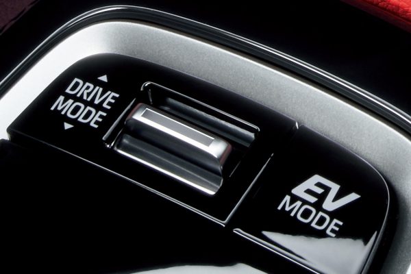 ドライブモードの ボタンひとつ で乗り味が激変する車 自動車情報誌 ベストカー