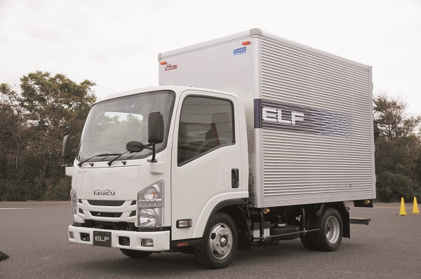日本トラック界の誇り 働く車の代名詞 新型いすゞエルフの先端技術 自動車情報誌 ベストカー