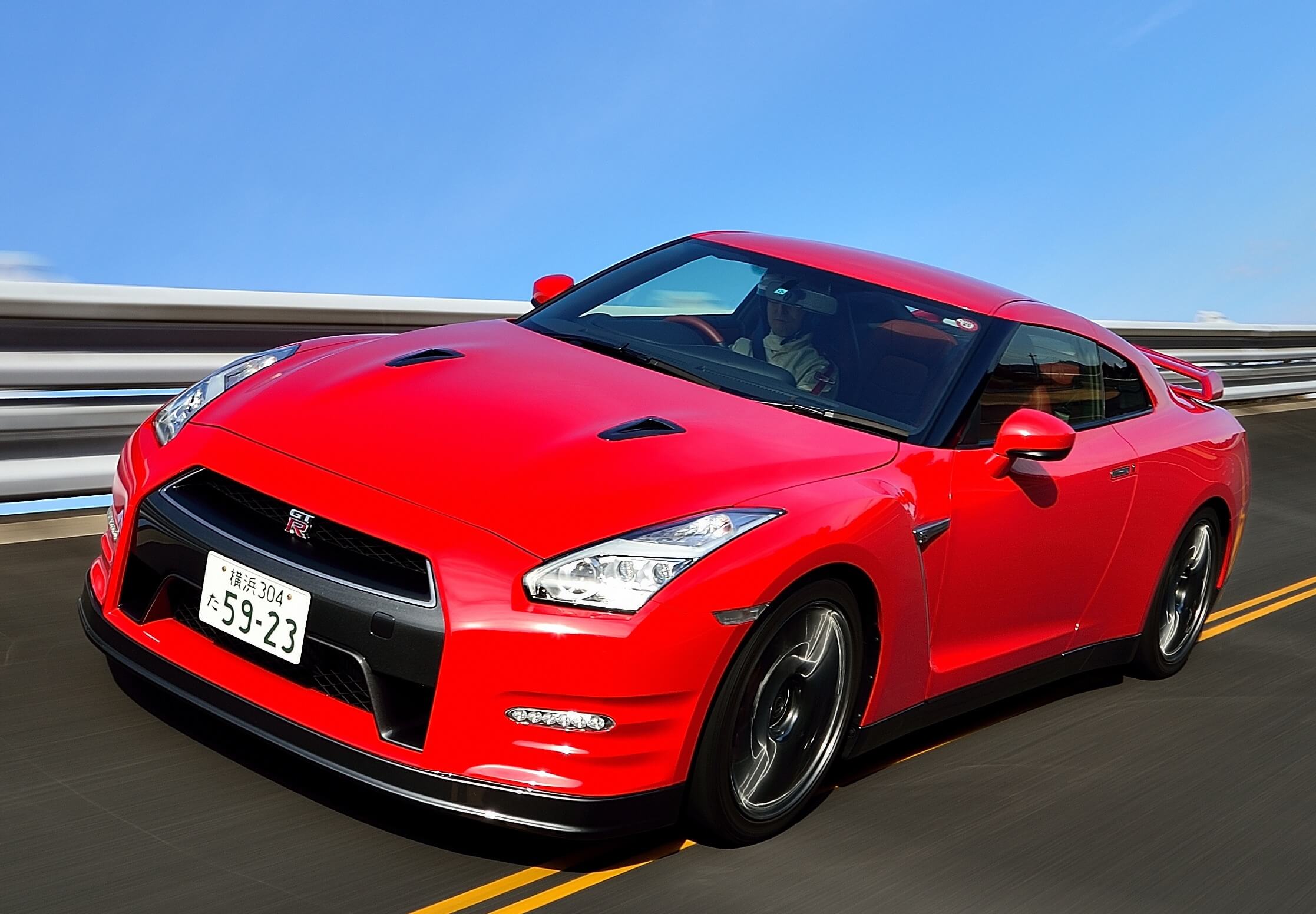新事実発覚 なぜ日本では180km Hの速度リミッターが生き残っているのか 自動車情報誌 ベストカー