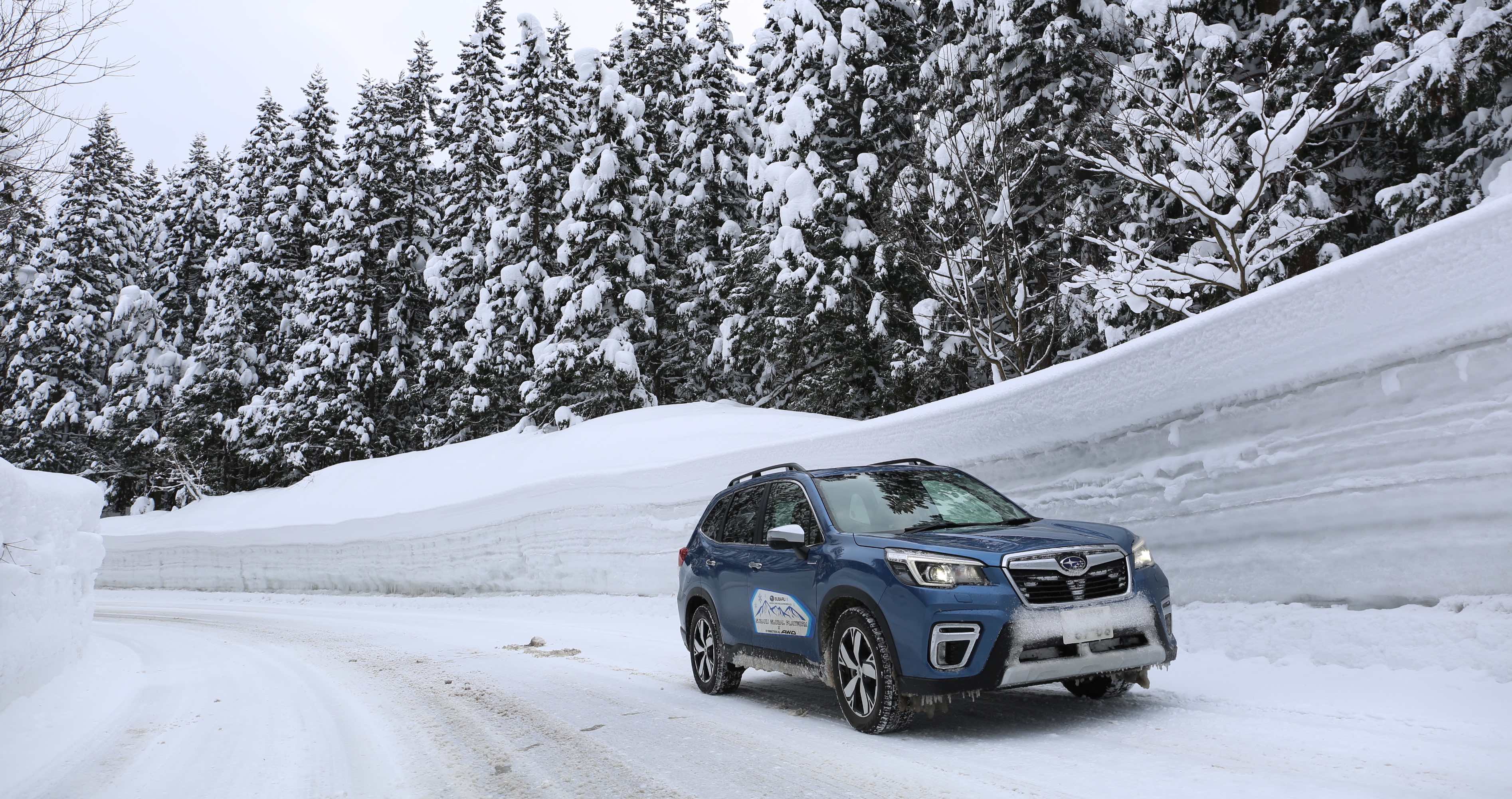 スバルawdの極限性能 雪壁連なる出羽三山を走ってわかった 自動車情報誌 ベストカー