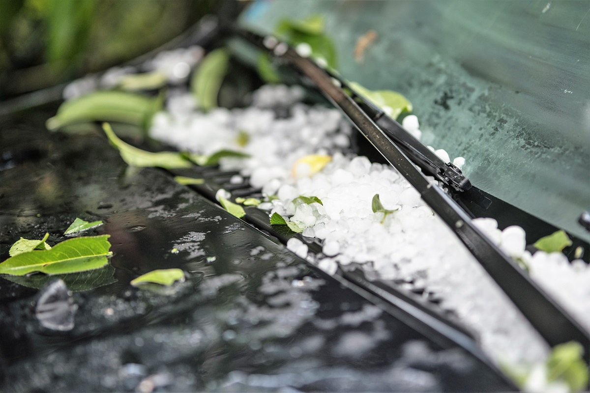 ひょう害車 は買いか 予想以上に安い 気になる実態と注意点とは 自動車情報誌 ベストカー