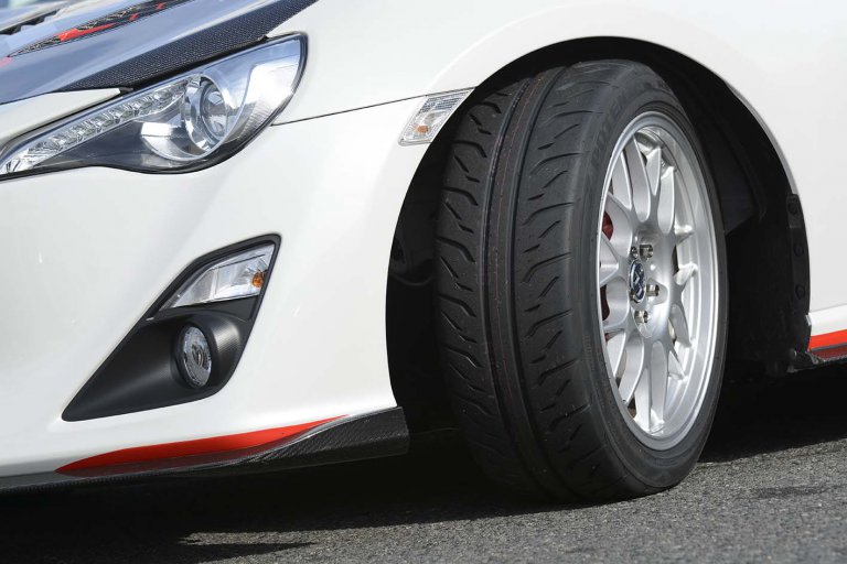 【ミニバン用、SUV用など続々登場】どこが違う!? 「専用タイヤ」の意義と実力 自動車情報誌「ベストカー」