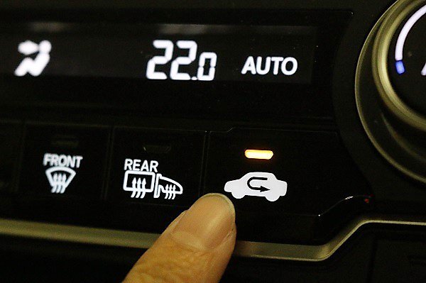車のエアコン 夏場はどう使う 暑さを和らげる 活用術 自動車情報誌 ベストカー