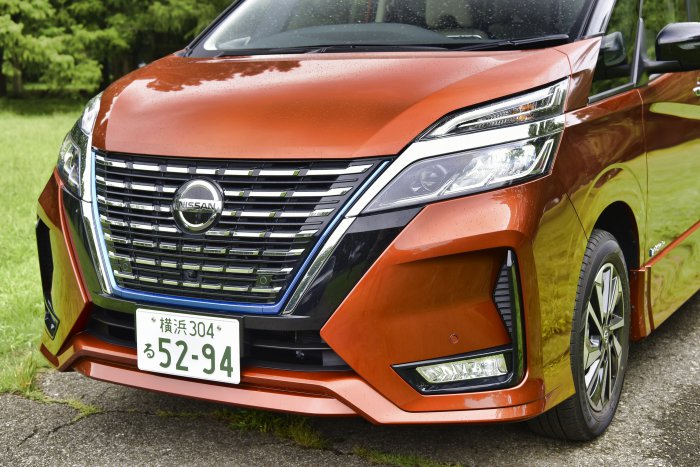 ミニバン王座が大変身】新型セレナ「派手顔」で盤石? それとも ミニバン王座が大変身】新型セレナ「派手顔」で盤石? それとも