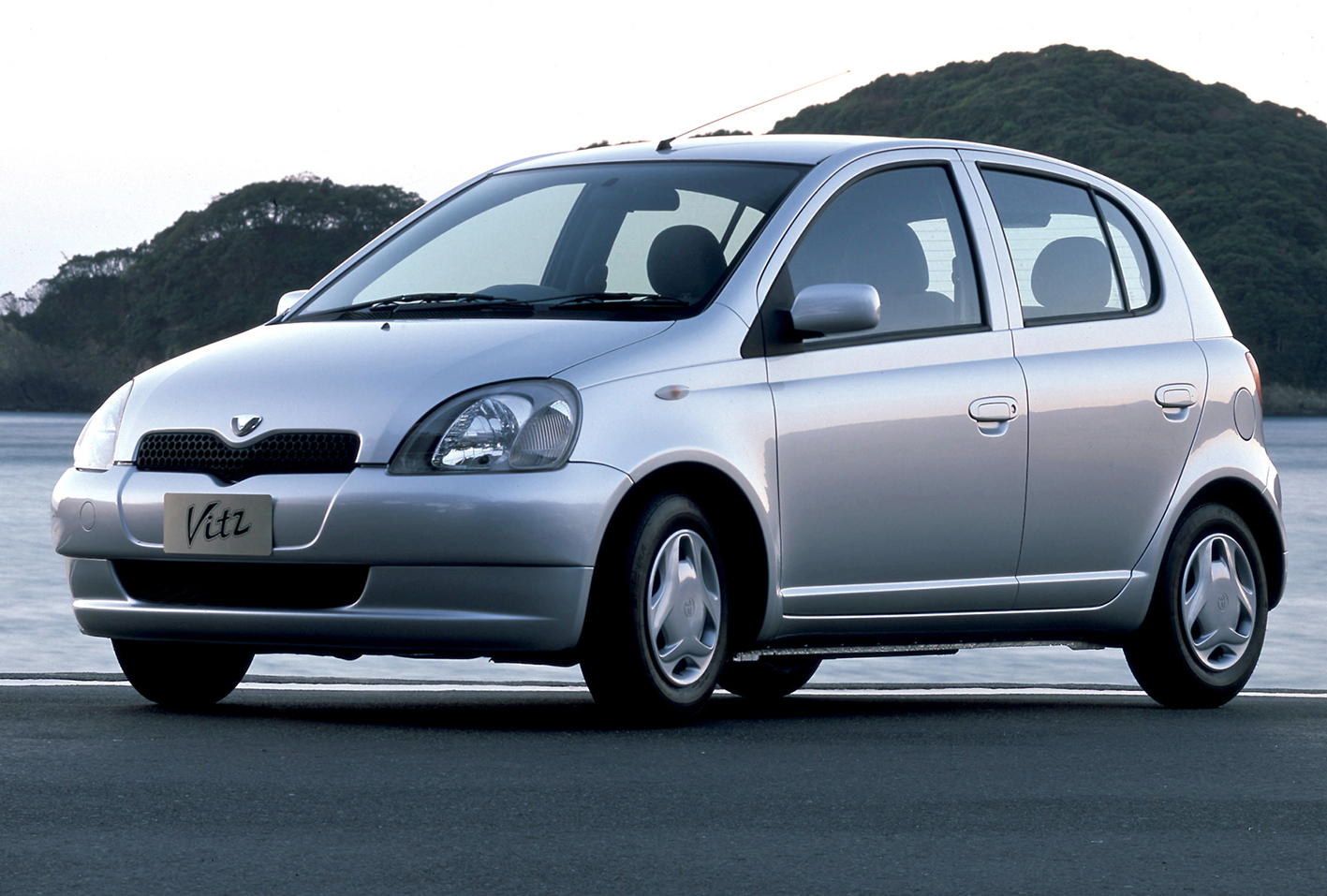 Toyota vitz 1999