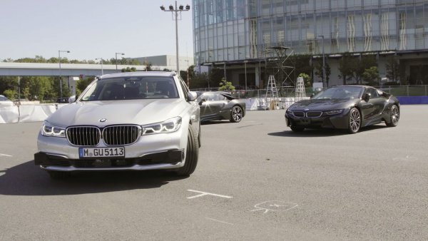 BMWグループ東京ベイの駐車場で行われた7シリーズの自動運転レベル4のデモ走行