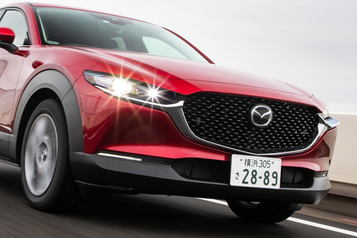 マツダの本命 新型cx 30は見た目でハードル上がりすぎか 格好良いけど意外と 自動車情報誌 ベストカー