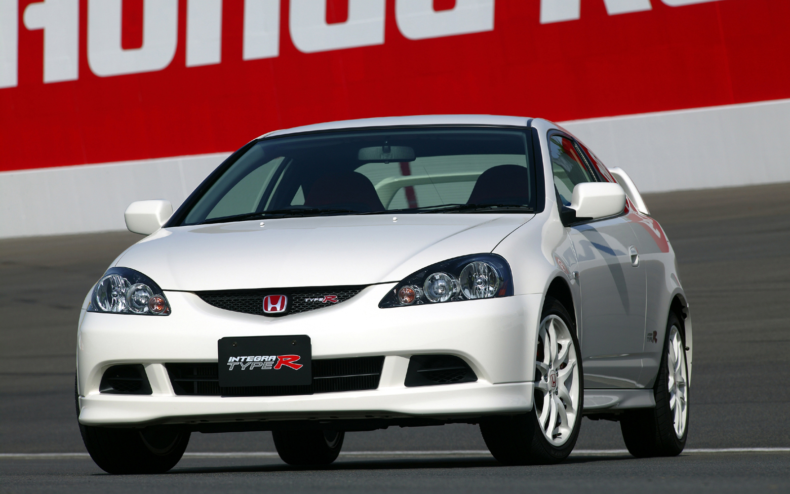 Honda челябинск. Honda Integra Type r dc4. Honda Integra Type r 2004. Honda Integra Type r 4 поколения. Хонда Интегра 2004 тайп р.
