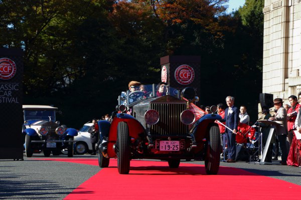 パレードランに参加した最古の車両は、1925年式のロールス・ロイス ファントムⅠトルペードツアラーだ