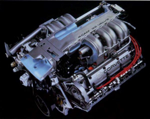 LT5型エンジンは当時GM傘下にあったロータスカーズによって開発されたもので、スクエアに近くされたボアφ99.0×ストローク93.0mmで5727ccと排気量そのものはほぼそのままだがブロックもアルミニウム化したオールアルミニウム製のエンジンで圧縮比11.0:1、DOHC32バルブという画期的なエンジンで、標準モデルより100ps以上高い375ps／5800rpm、51.3kgm／4,800rpmを発生し、ZF製6速MTが組み合わされた