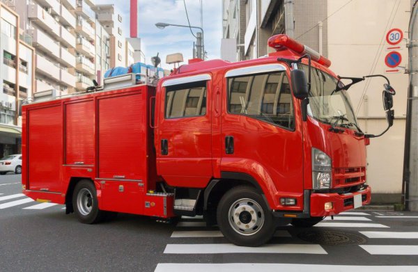 1000万円超の消防車＆救急車が破格出品！ 知られざる官公庁オークションの世界