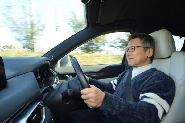 日本車にシート維新 安いけどいいシートのクルマが続出中 自動車情報誌 ベストカー