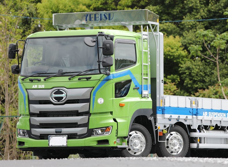 週末もstay Homeでトラック知識増強 実はまだまだ引く手あまたの 平ボディ に迫る 自動車情報誌 ベストカー