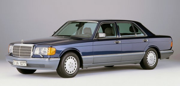 W126型560SEL