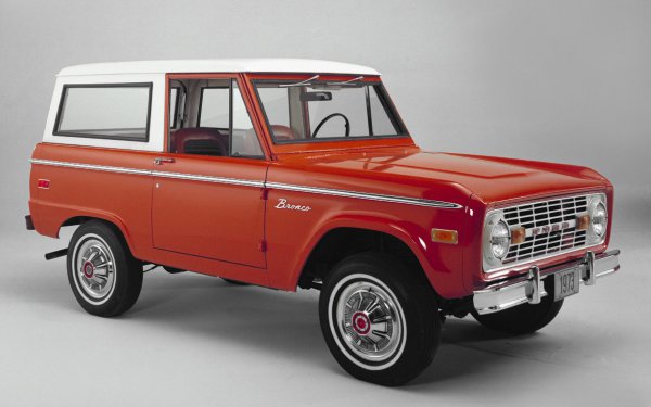 初代フォードブロンコ（1973年モデル）