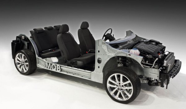 VWグループの新世代プラットフォームのMQBは、フレキシブルに作れる柔軟性の高さと上級モデル譲りの品質、乗り味を実現できる利点がある
