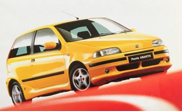 1998年にプントのホットモデルとして追加されたプントスポルティングアバルト。これは日本専用モデルとして販売された