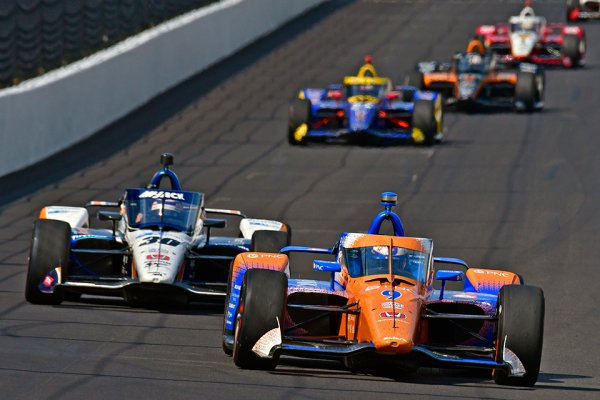 佐藤琢磨が参戦していることで日本でも有名なインディ500のサーキットが持つ歴史も長い