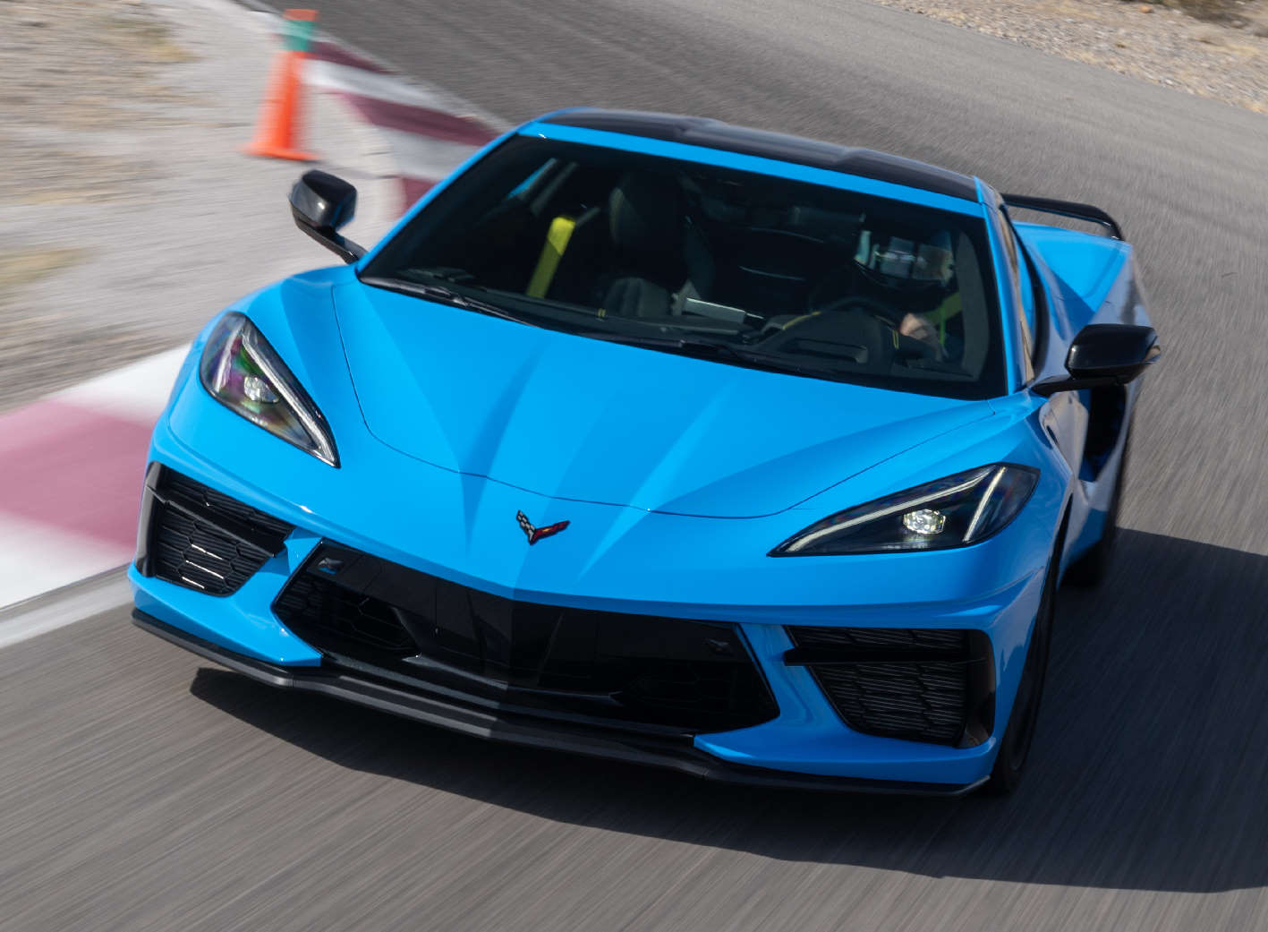 新型シボレー コルベットの日本仕様の詳細判明 コンバーチブル導入も決定 自動車情報誌 ベストカー 新型シボレー コルベットの日本仕様の詳細判明 コンバーチブル導入も決定 自動車情報誌 ベストカー