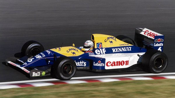 1992年にFW14Bに進化し、アクティブサスペンションを搭載し、ナイジェル・マンセルが悲願のチャンピオン獲得（写真はFW14）