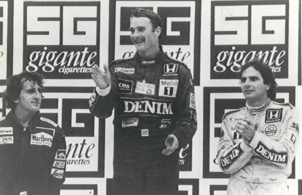 写真右から順にアラン・プロスト、ナイジェル・マンセル、ネルソン・ピケ。3人ともウィリアムズのマシンでチャンピオン獲得