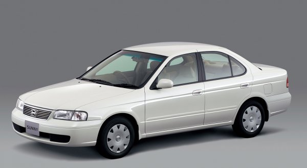 最後のサニーとなった9代目は1998～2004年に日本で販売された。ボディタイプは4ドアセダンのみで、歴代サニーで唯一派生車が存在しない。写真はマイチェン後