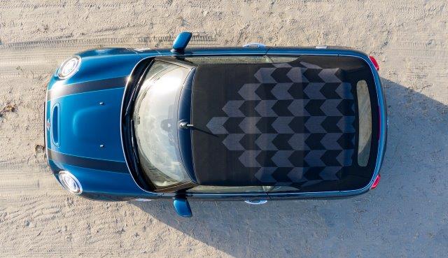 画像ギャラリー 10月30日に発表された限定車 Mini Convertible Sidewalk Editionをみる 自動車情報誌 ベストカー
