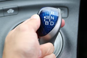 「B」と「S」ってそもそも何？ 最新車のシフトポジション 正しい使い方を知っていますか