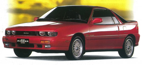 1991年にデビューした2代目ピアッツァは、ロータスが開発に関与。クルマは販売面で苦戦したが、ハンドリングの評価は高かった