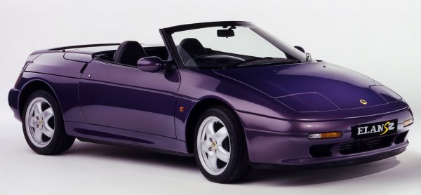 1990年にデビューした2代目ロータスエランは、同じGM傘下のジェミニの1.6Lターボを搭載。駆動方式がFFだったことが不評だった