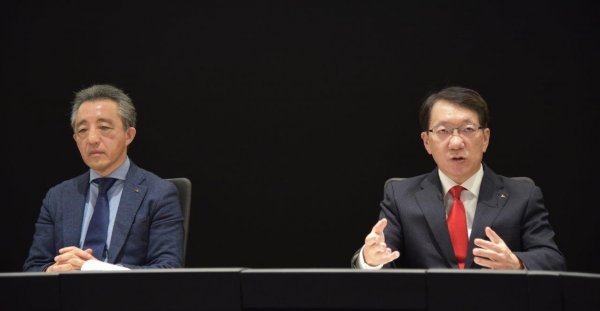 ラウンドテーブルインタビューに出席した加藤 隆雄CEO （写真右）、長岡 宏Co-COO兼 開発担当（写真左）
