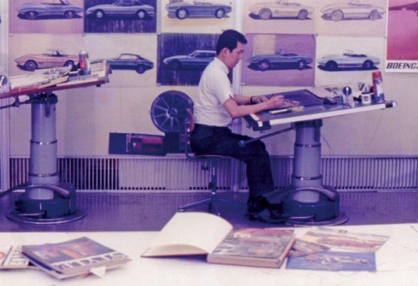 初代S30フェアレディZを生み出した松尾良彦氏。1966年頃からスポーツクーペのデザイン案に取り組んでいたという