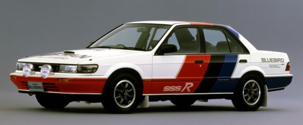 写真はラリー専用車「SSS-R」。ターボエンジン+フルタイム4WD「アテーサ」を搭載し、1988年全日本ラリー選手権のチャンピオンカーになっている