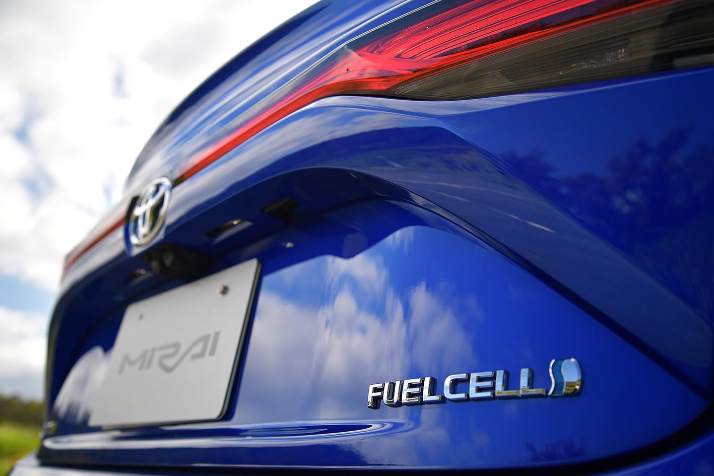 新型miraiで見えたトヨタの本気の狙い 高い理想を実現するため上品で安く作る 自動車情報誌 ベストカー