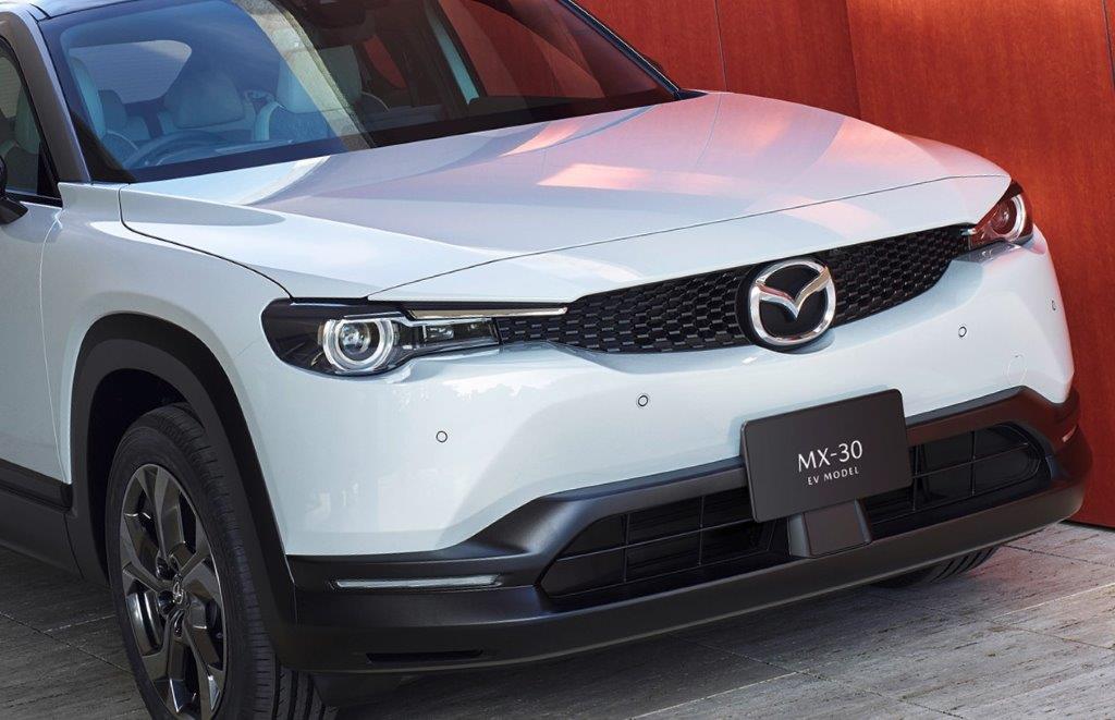マツダ初EV MX-30を発売！ 出そろった市販EV どのメーカーが抜け出すか