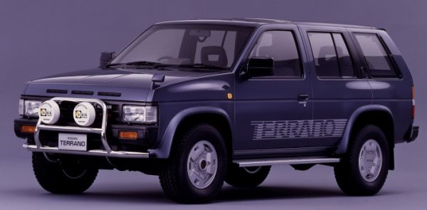 日産テラノ（WD21）1986年～1995年