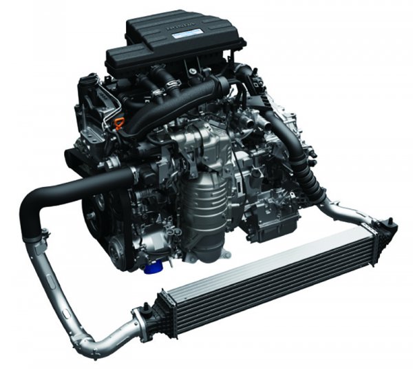『CR-V』は最高出力190ps、最大トルク24.5kgの1.5L 直噴VTECターボエンジンを搭載する。低回転域の2000回転から最大トルクを発生するエンジンは扱いやすい