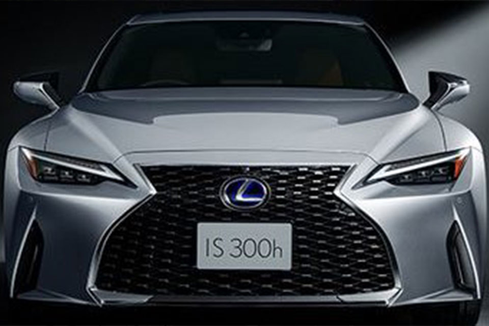 新型レクサスisは欧州車の壁を超えたのか 自動車情報誌 ベストカー