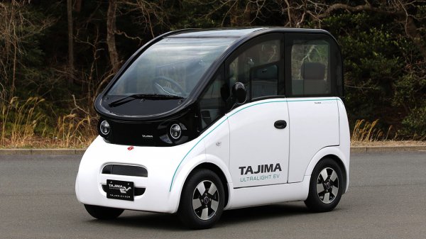 「モンスター田嶋」こと田嶋 伸博氏が代表を務める株式会社タジマ。慶應義塾大学研究室開発の『エリーカ』を電動車両技術の流れに持つ企業だ