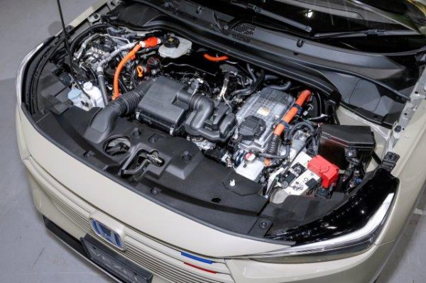 新型ヴェゼルのパワートレインは1.5Lガソリンと1.5Lエンジン+2モーターのハイブリッドシステム「e:HEV」を用意