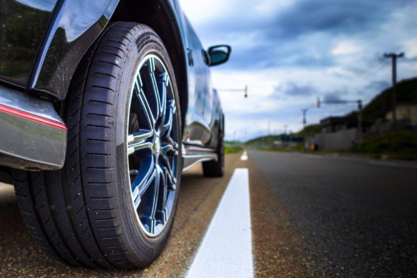 乗り心地やロードノイズはタイヤによって大きく影響される。タイヤに求める性能と目的をハッキリさせて銘柄を選ぼう