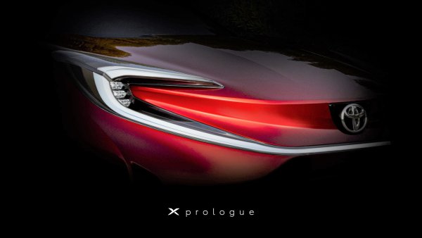 2021年3月10日、トヨタが公開したXプロローグのティザー写真