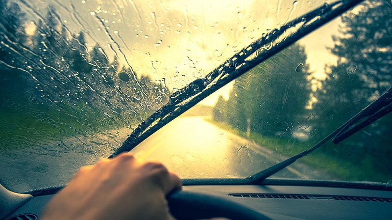 なぜワイパーは100年たっても進化しないのか あと100年もこのままか 自動車情報誌 ベストカー